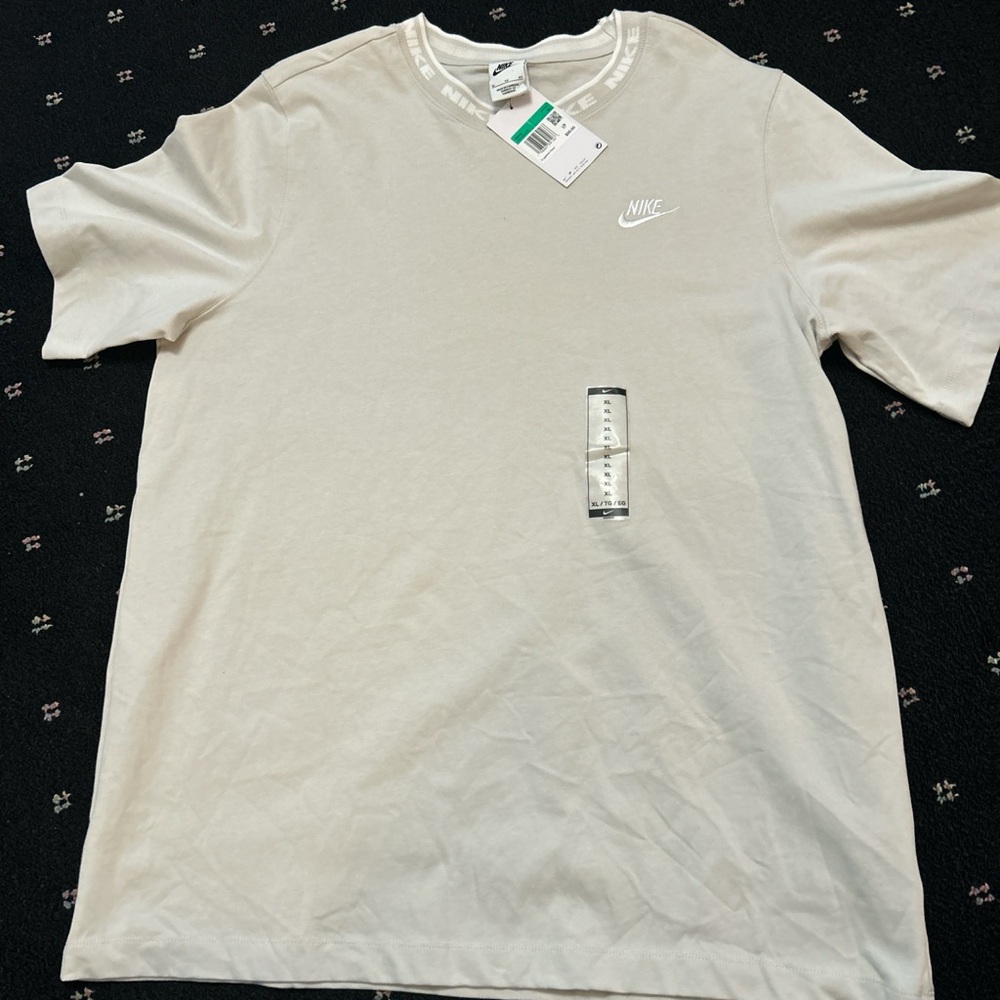 Nike Men's Short Sleeve Tee in Light Beige